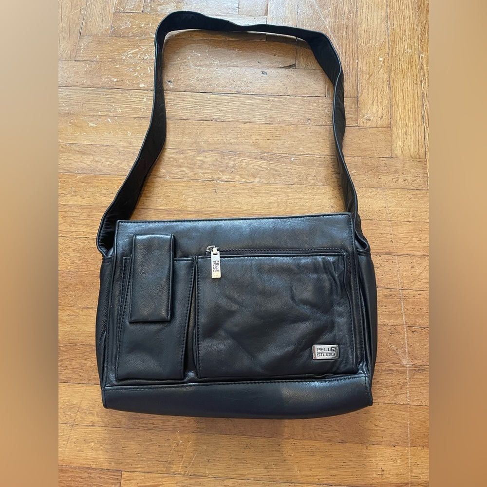 Vintage Pelle Studio black leather shoulder bag